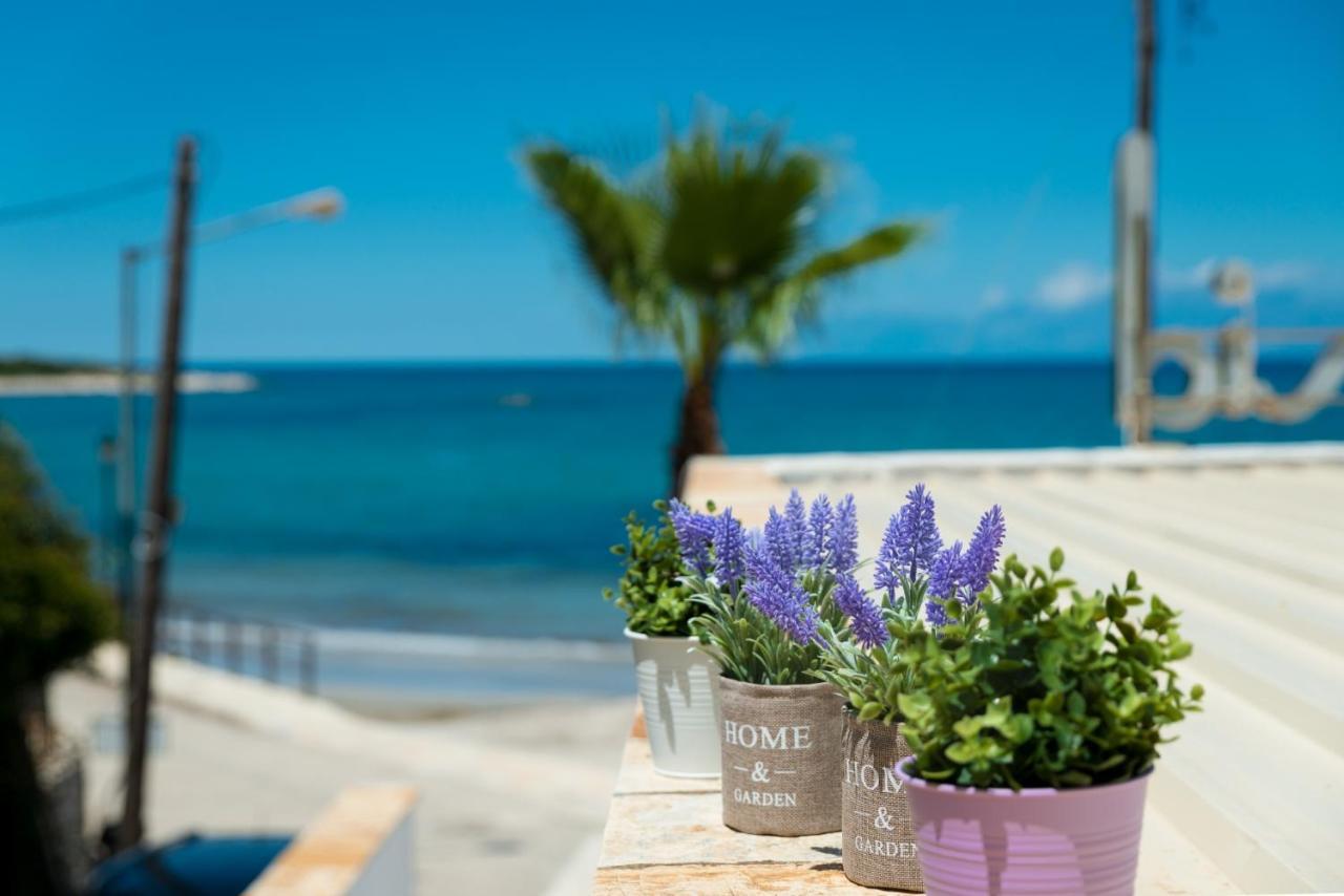Sofia - Beachfront Apartment *